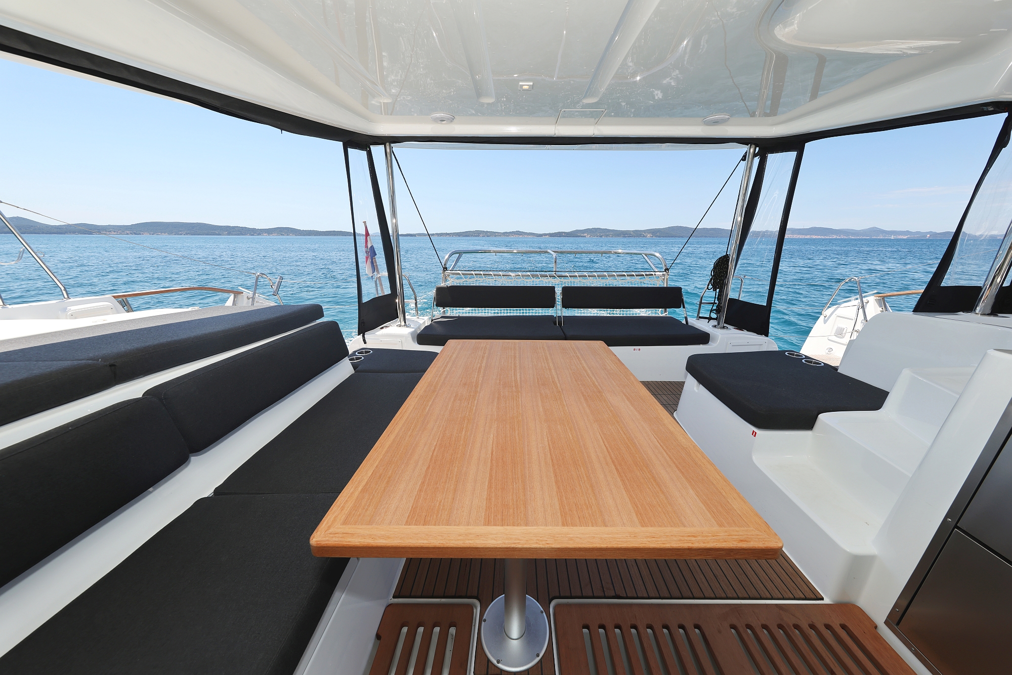Lagoon 43 - 4 + 2 cab. — photo 40