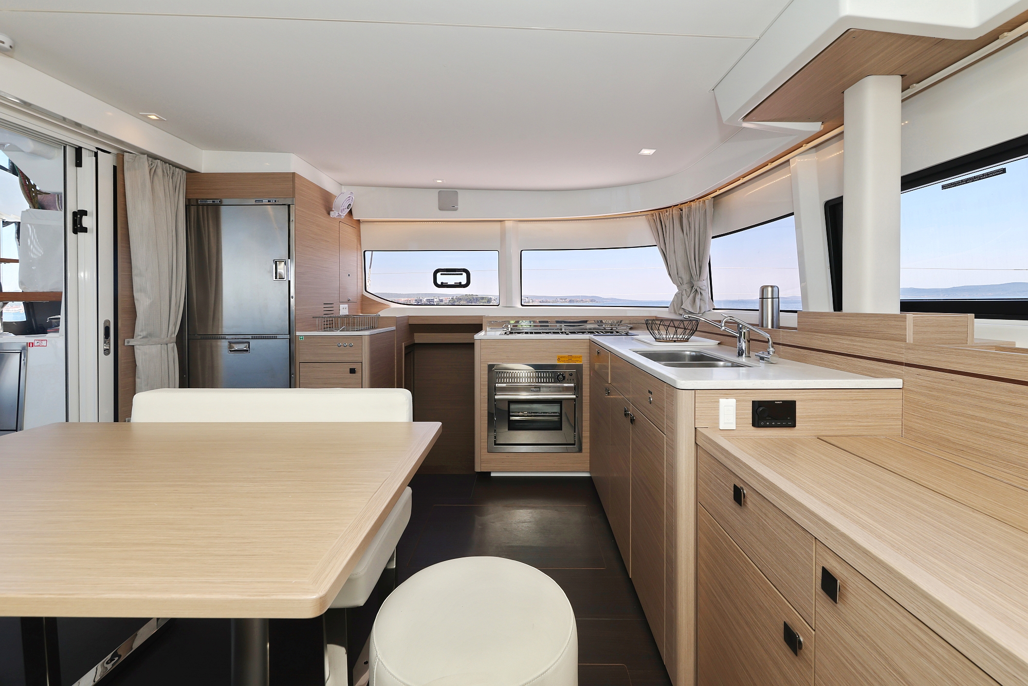Lagoon 43 - 4 + 2 cab. — photo 59