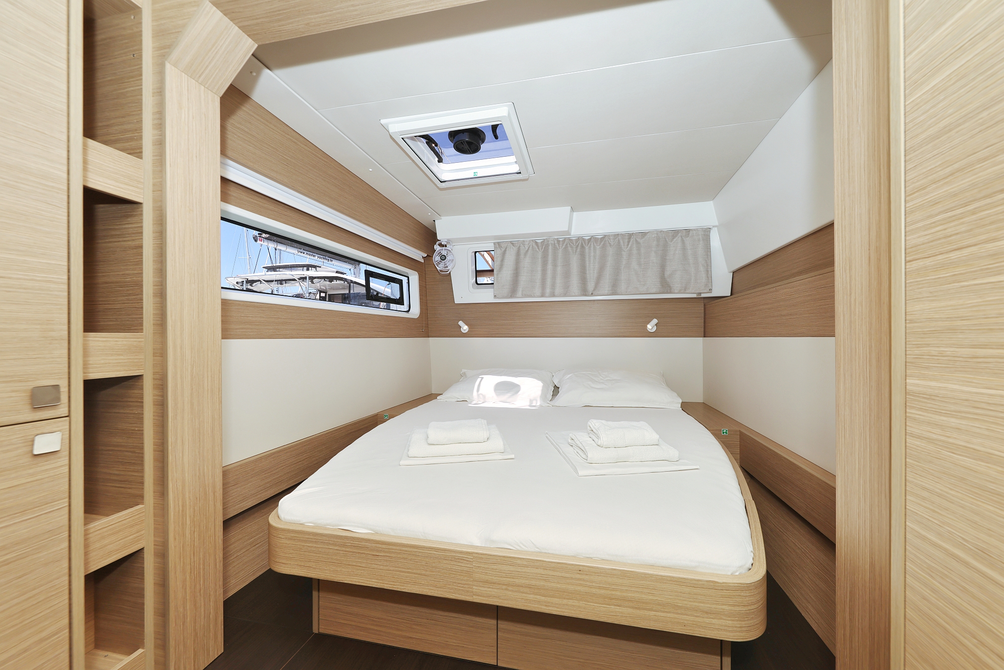 Lagoon 43 - 4 + 2 cab. — photo 79