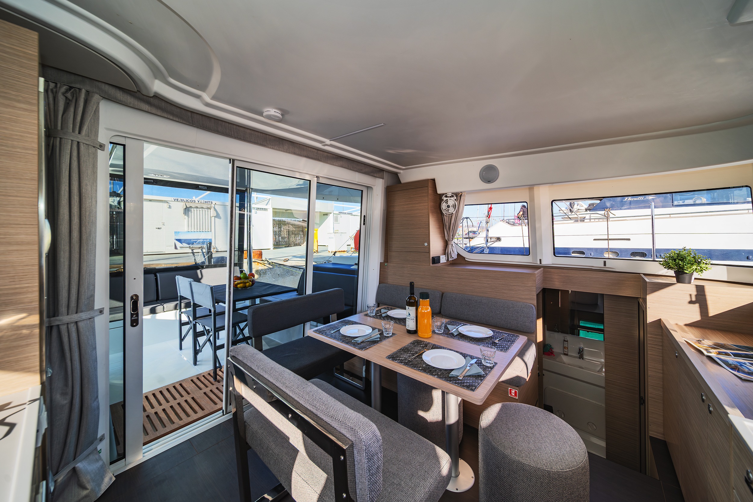 Lagoon 38 - 4 + 2 cab. — photo 12