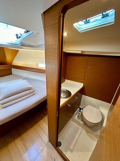 Sun Odyssey 419 - 3 cab. — photo 8