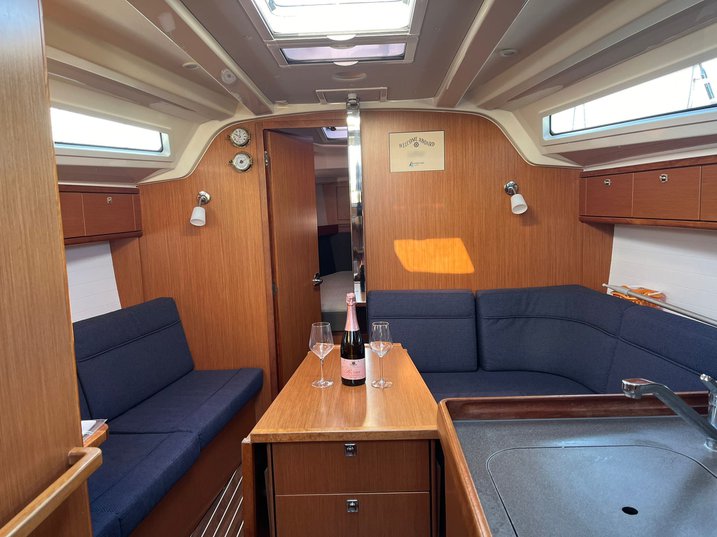 Bavaria Cruiser 37 - 3 cab. — photo 7