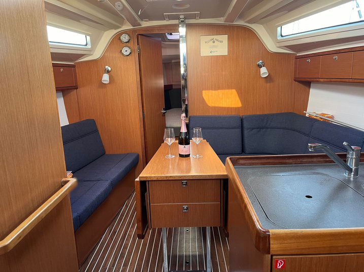 Bavaria Cruiser 37 - 3 cab. — photo 10