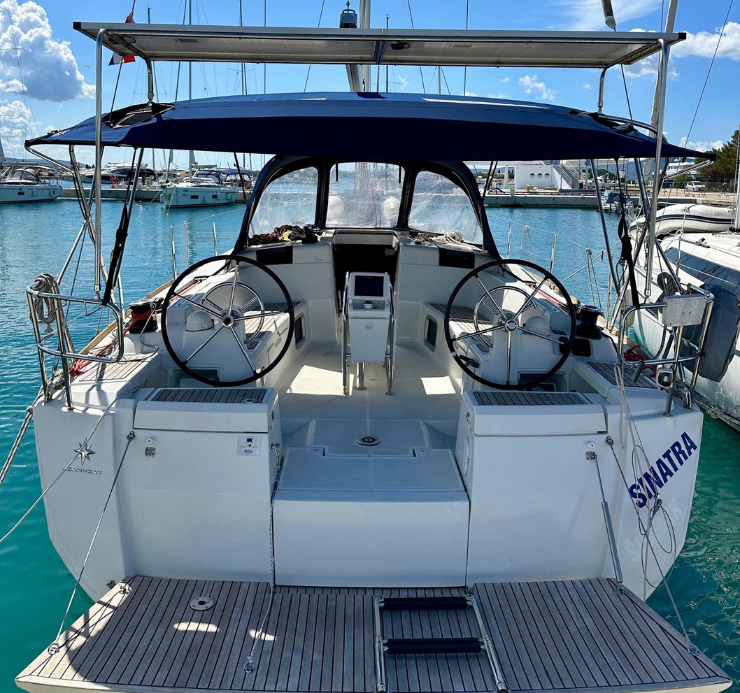 Sun Odyssey 449 — photo 1