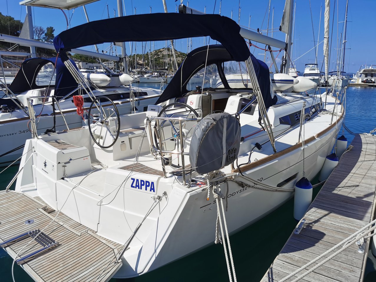 Sun Odyssey 389 — photo 4