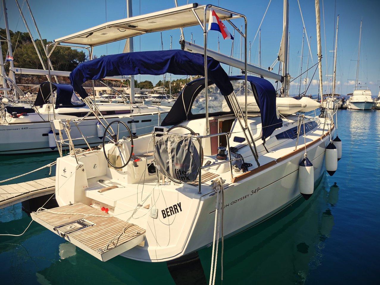 Sun Odyssey 349 - 3 cab. — photo 3