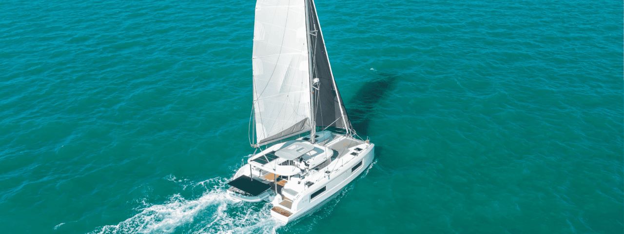 Lagoon 38 - 3 + 2 cab. — photo 1