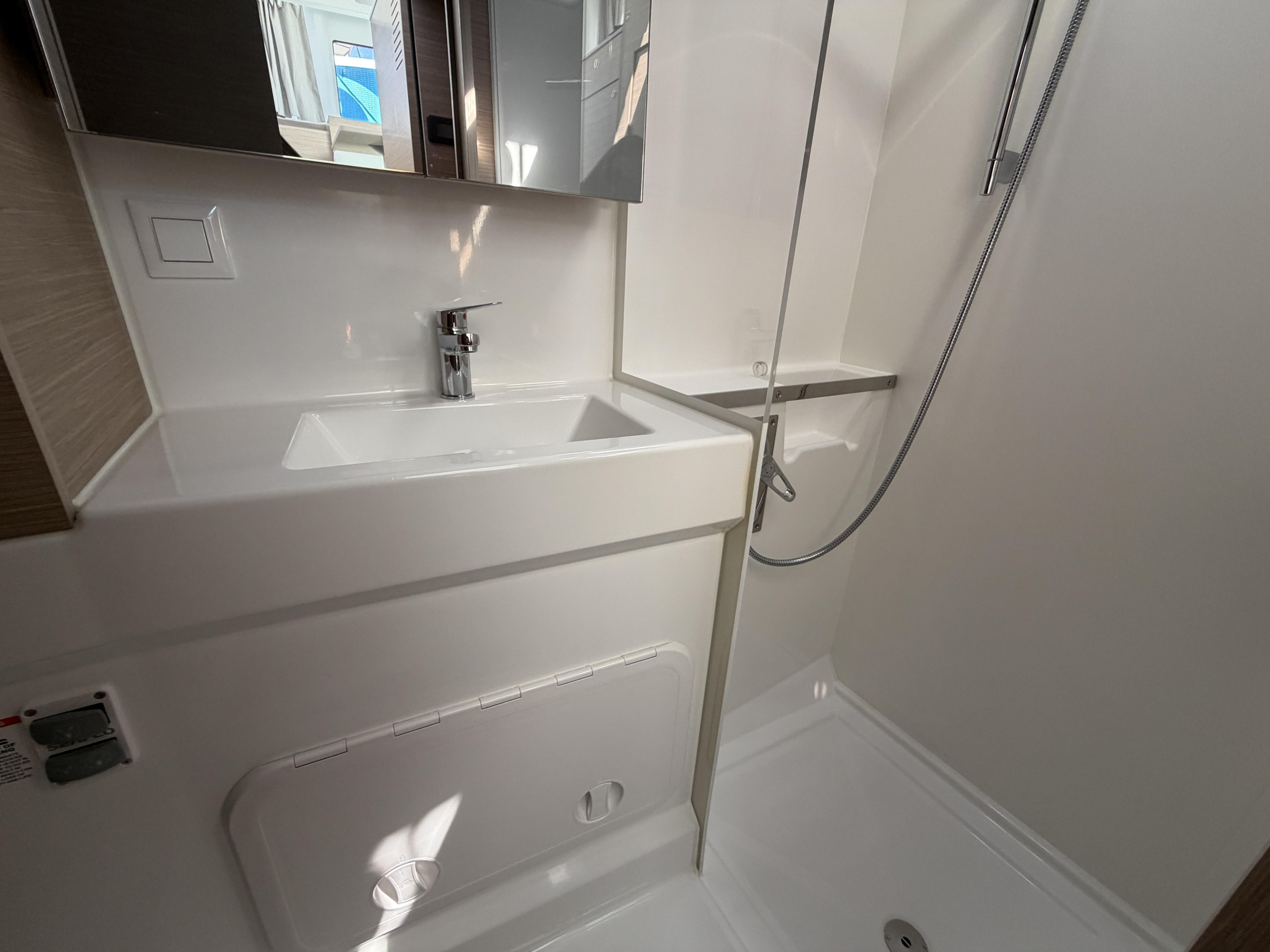 Lagoon 38 - 3 + 2 cab. — photo 15