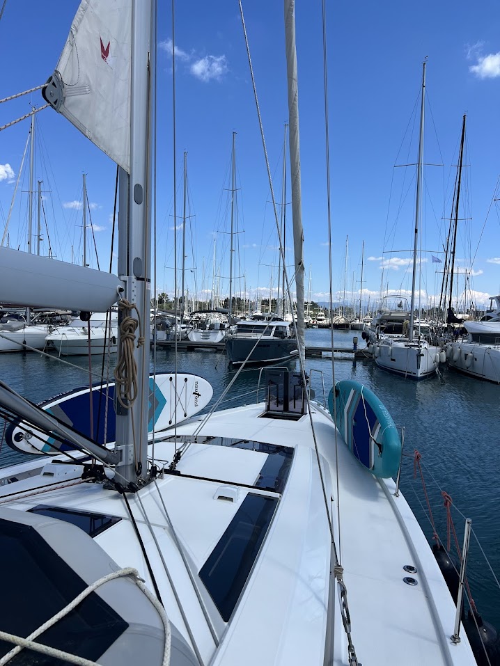 Oceanis 51.1 - 5 + 1 cab. — photo 10
