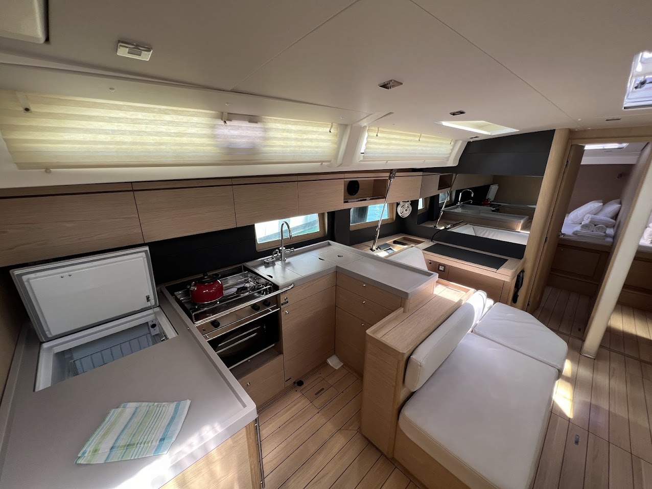 Oceanis 51.1 - 5 + 1 cab. — photo 16