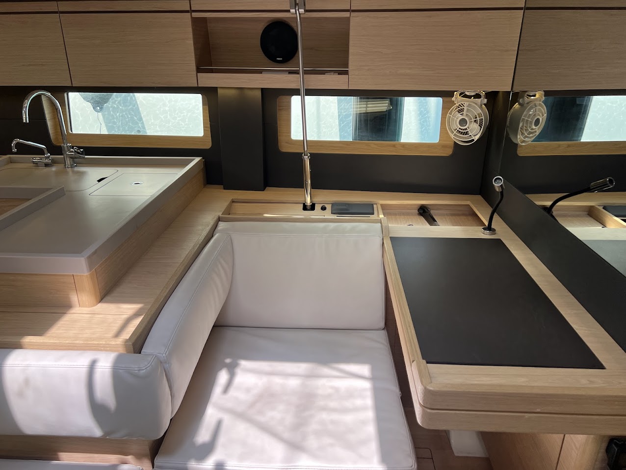 Oceanis 51.1 - 5 + 1 cab. — photo 17
