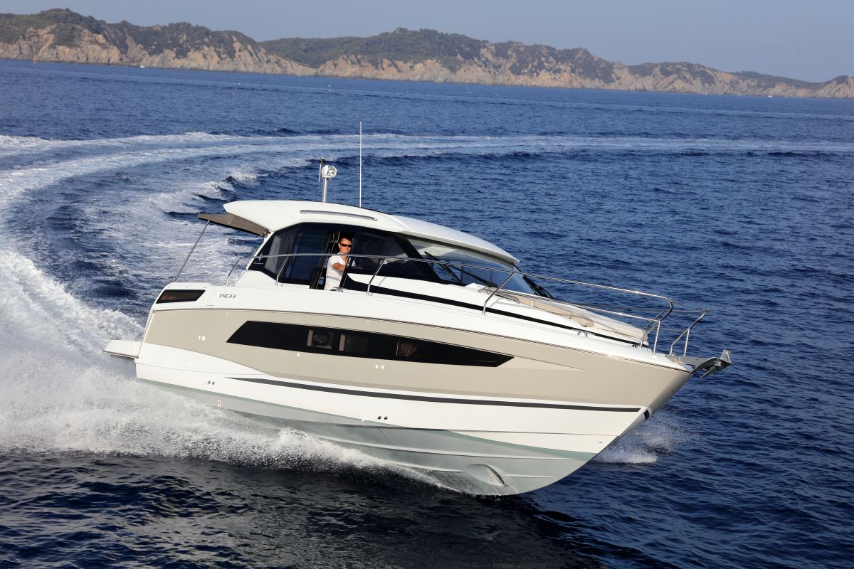 Jeanneau NC 33 — photo 1
