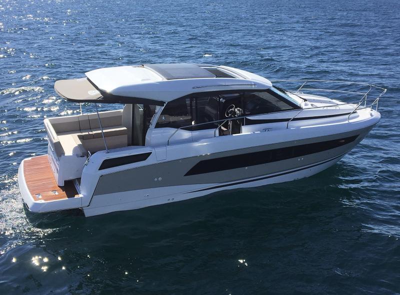 Jeanneau NC 33 — photo 3