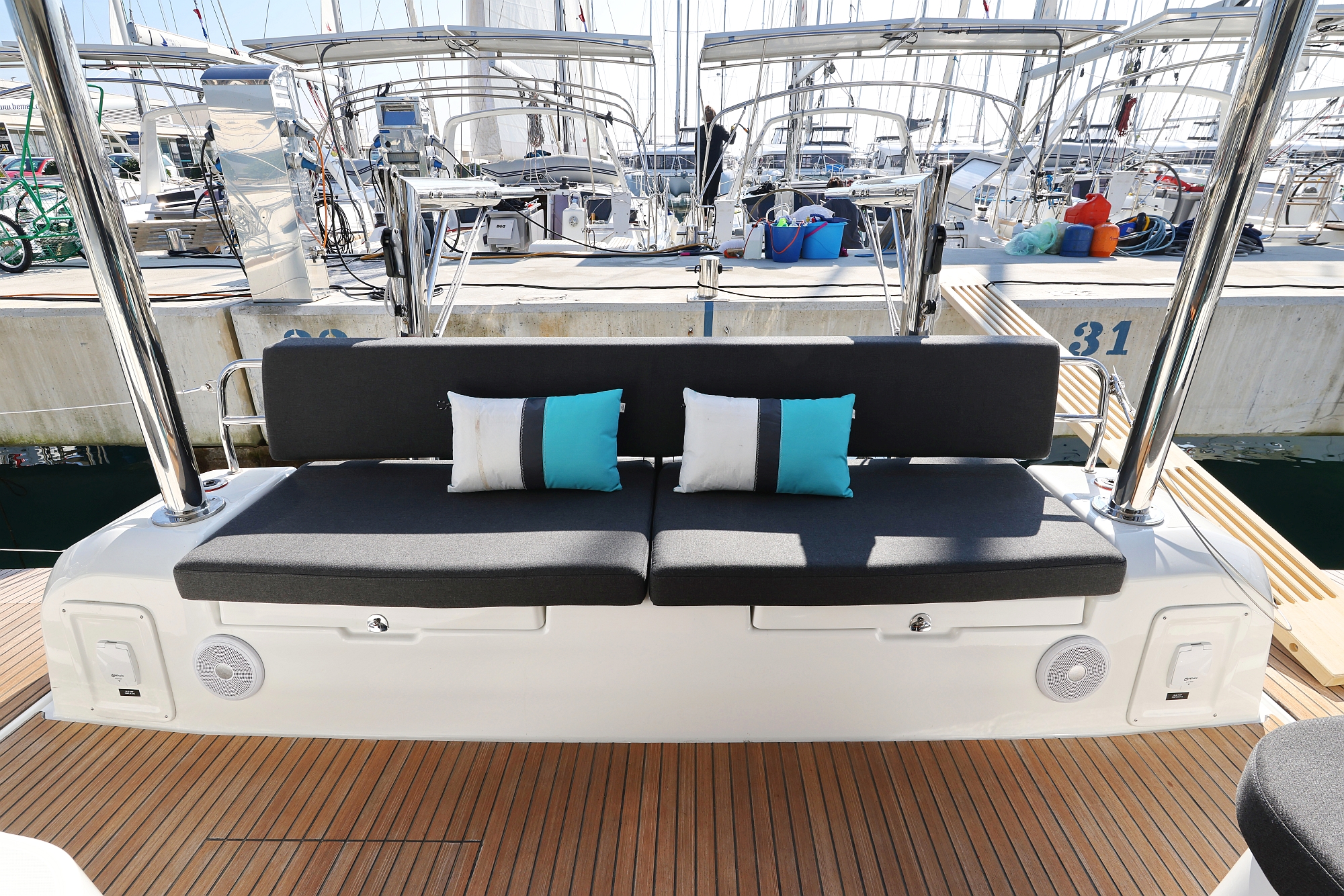 Lagoon 38 - 3 + 2 cab. — photo 31