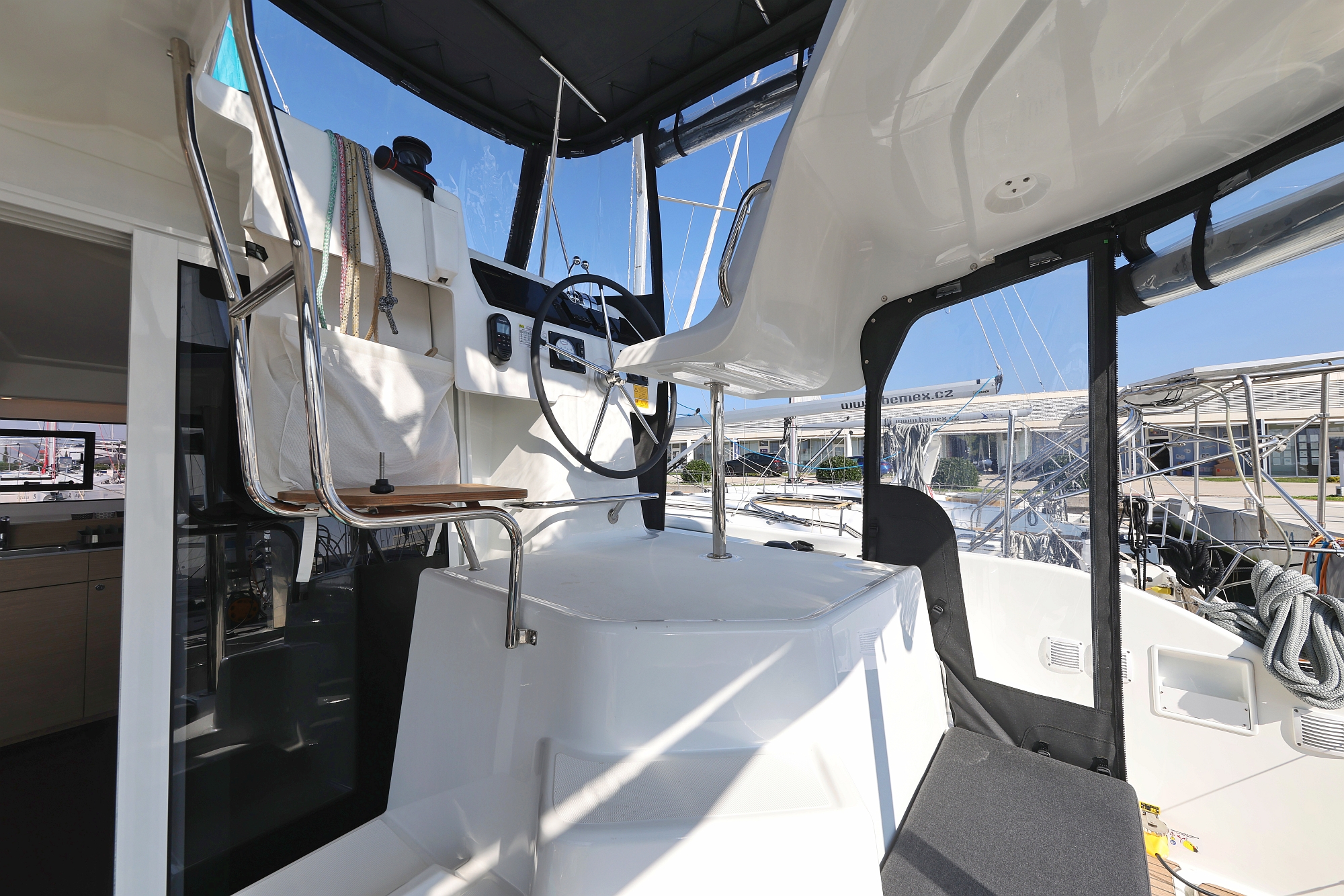 Lagoon 38 - 3 + 2 cab. — photo 32