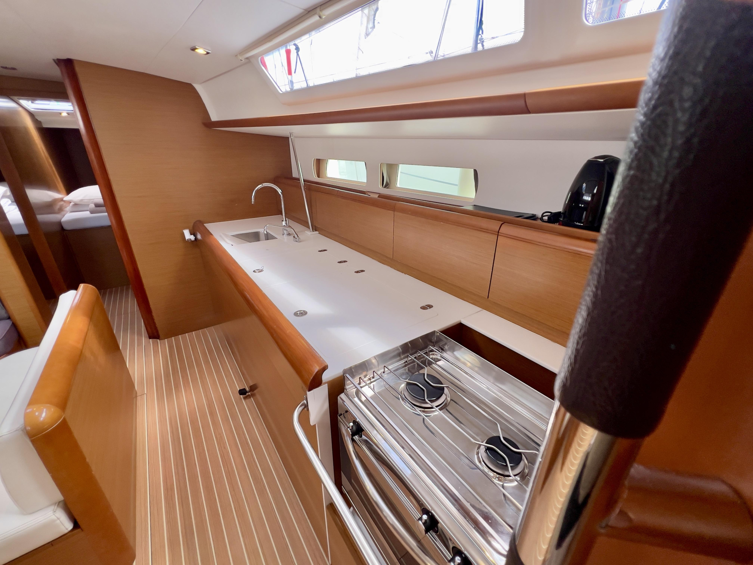 Sun Odyssey 479 - 4 cab. — photo 7