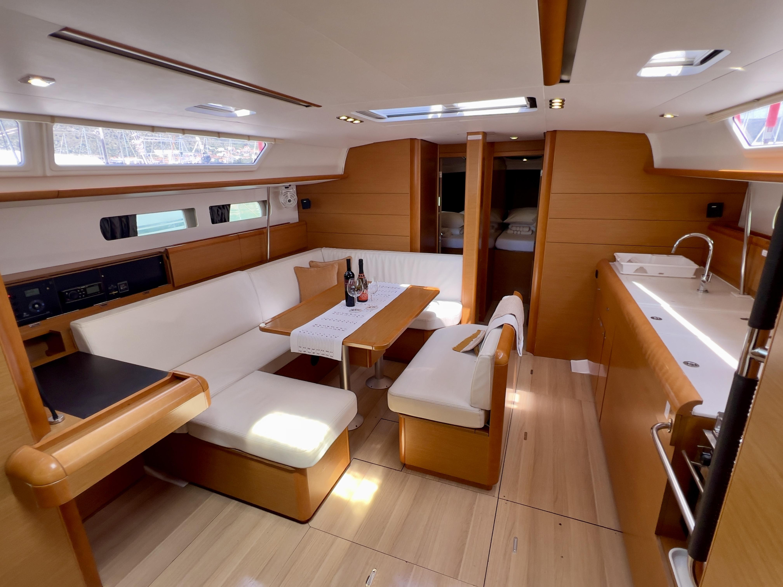 Sun Odyssey 479 - 4 cab. — photo 6