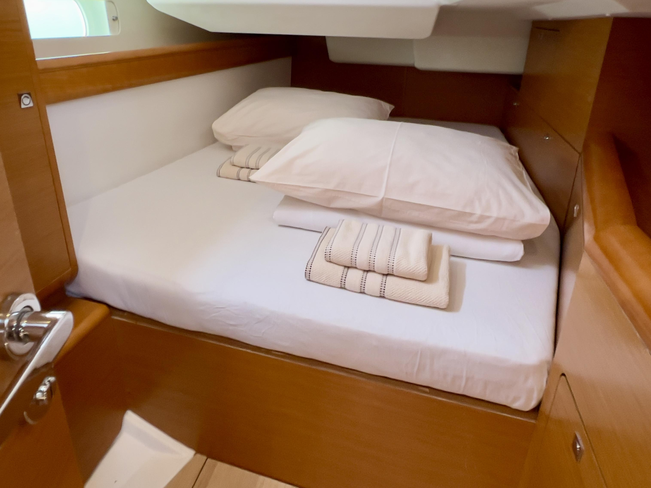 Sun Odyssey 479 - 4 cab. — photo 7