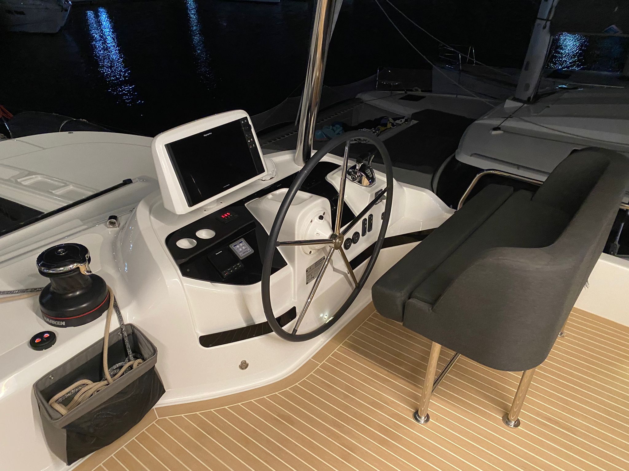 Lagoon 55 - 5 + 2 cab. — photo 25