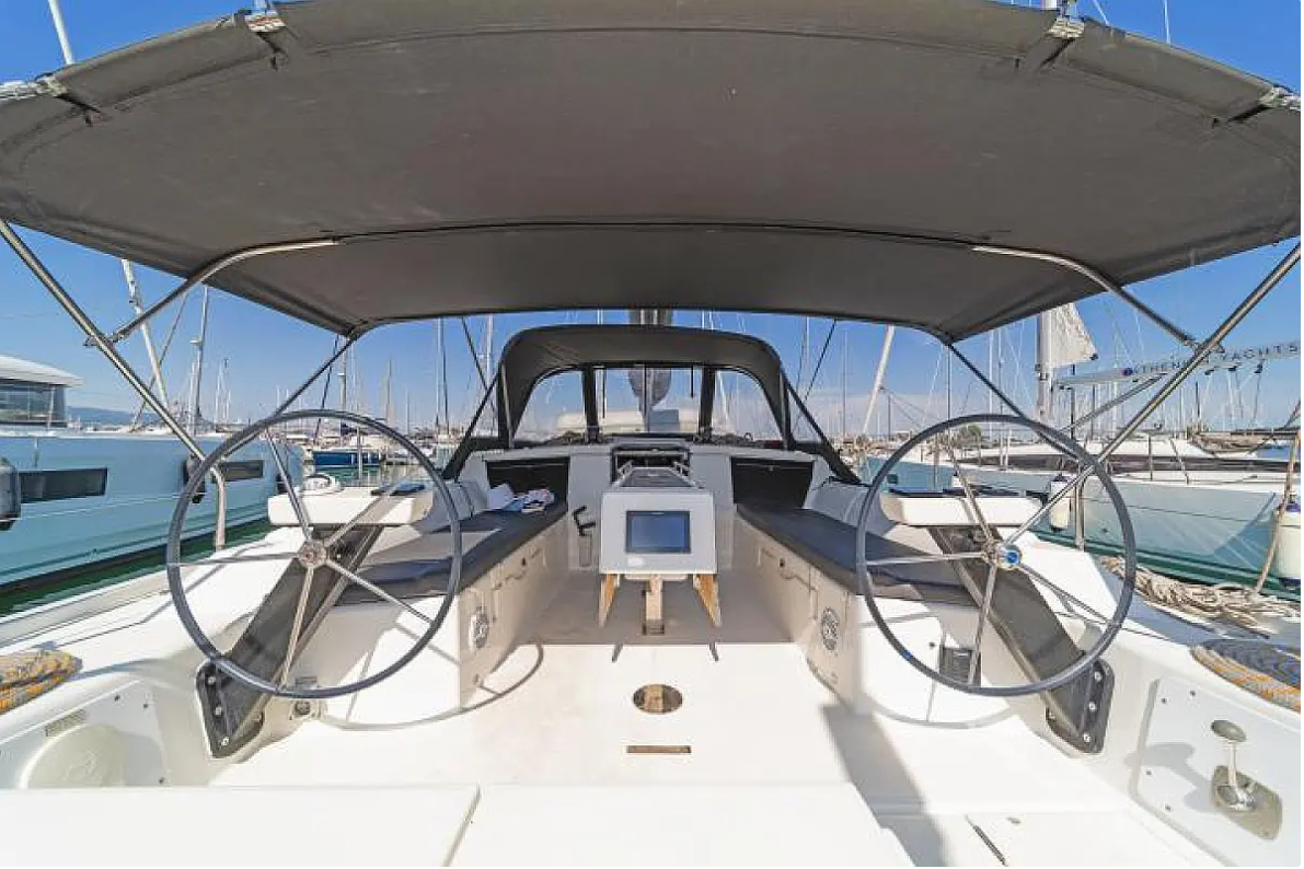 Dufour 430 — photo 11