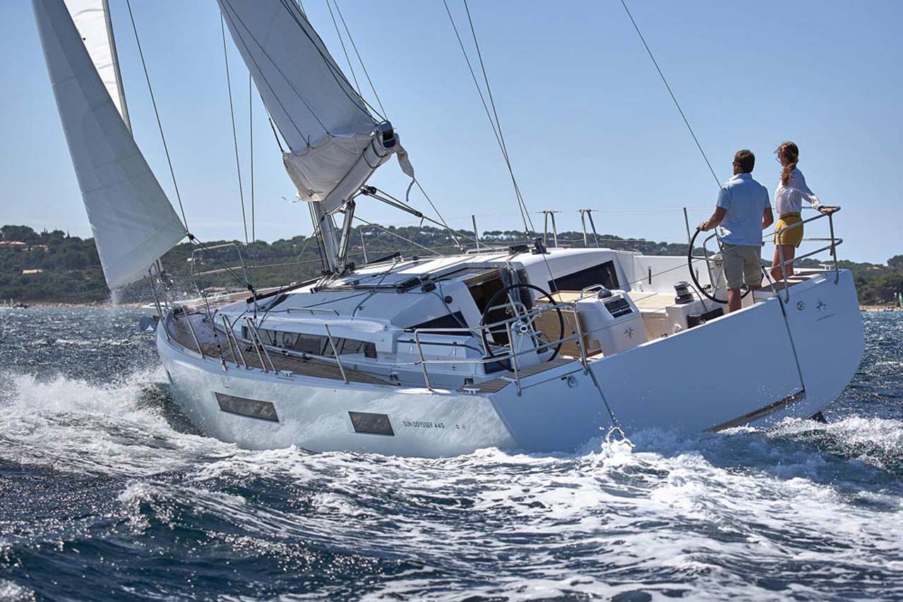 Sun Odyssey 440 - 4 cab. — photo 4