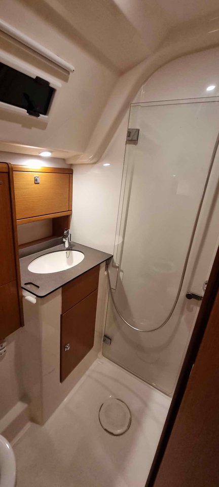 Bavaria Cruiser 51 — photo 20