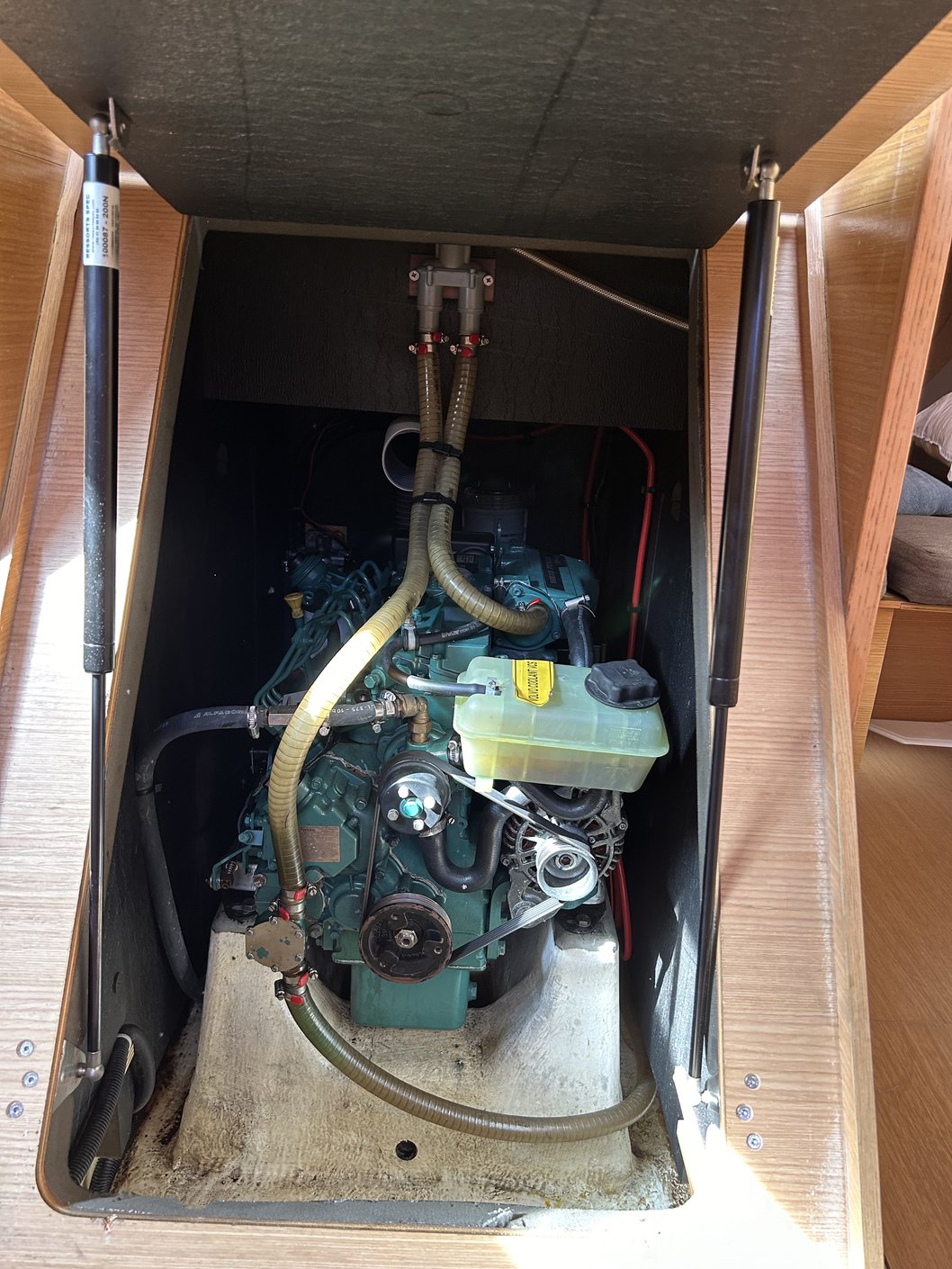 Dufour 412 GL — photo 28