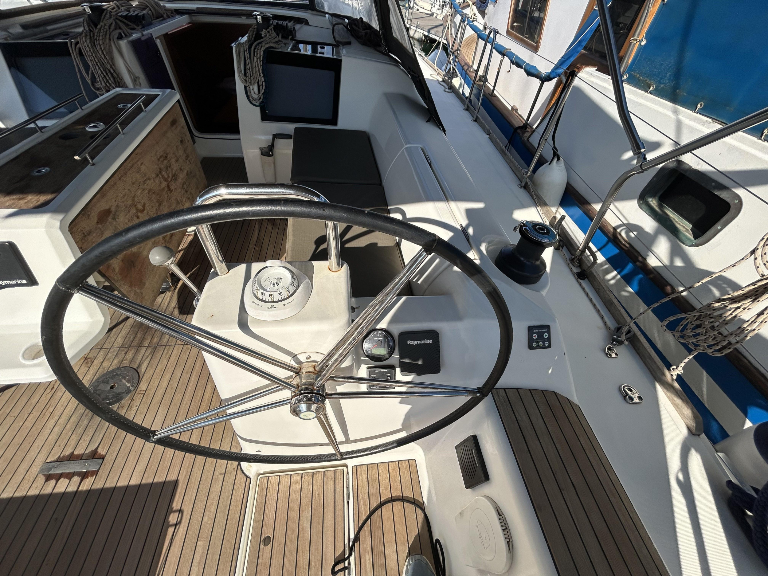 Dufour 460 GL - 5 cab. — photo 9