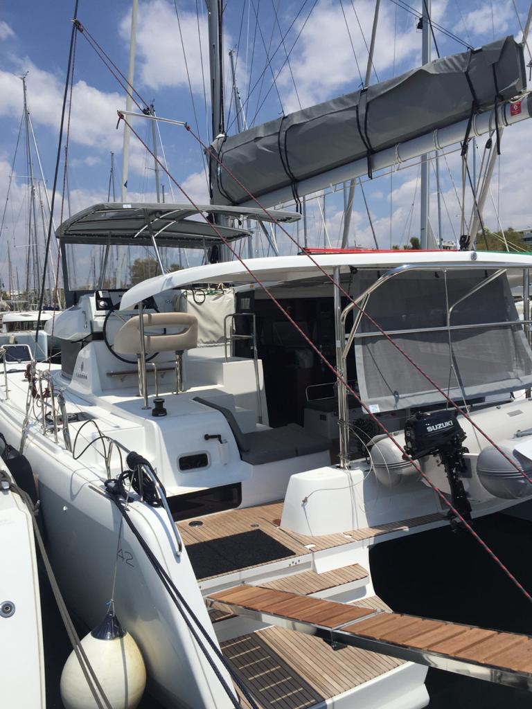 Lagoon 42 - 4 + 2 cab. — photo 3
