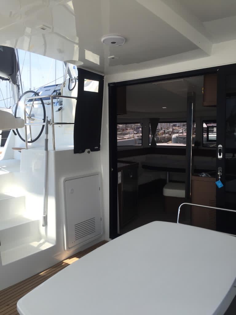 Lagoon 42 - 4 + 2 cab. — photo 4