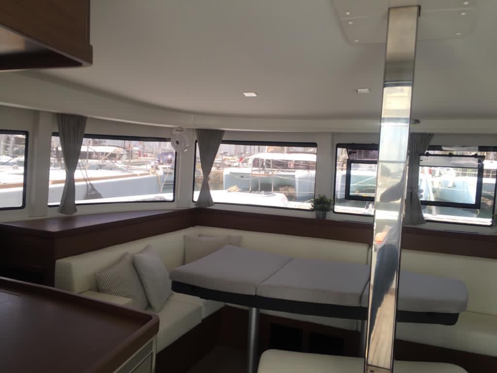 Lagoon 42 - 4 + 2 cab. — photo 14
