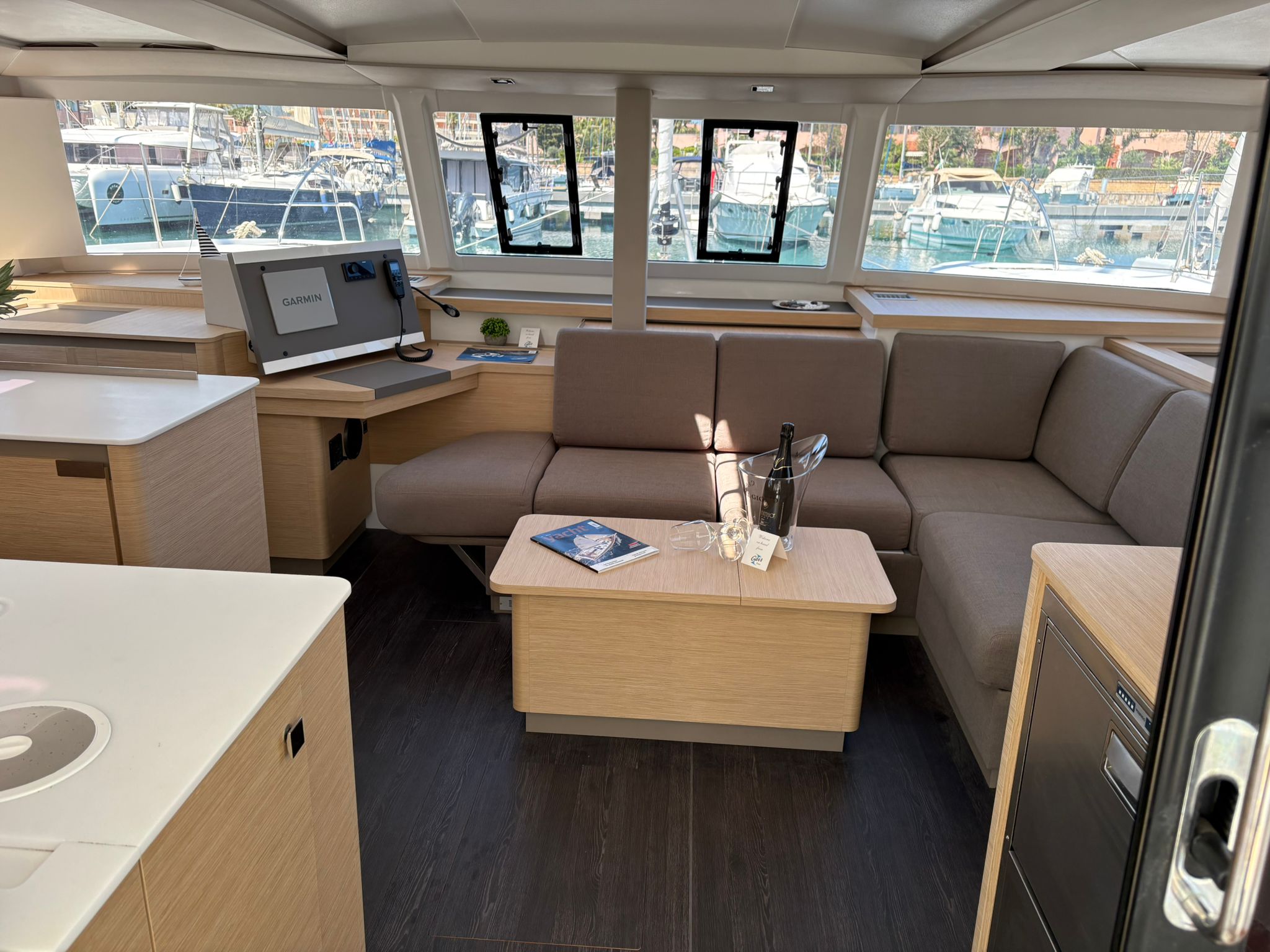 Fountaine Pajot Astrea 42 — photo 3