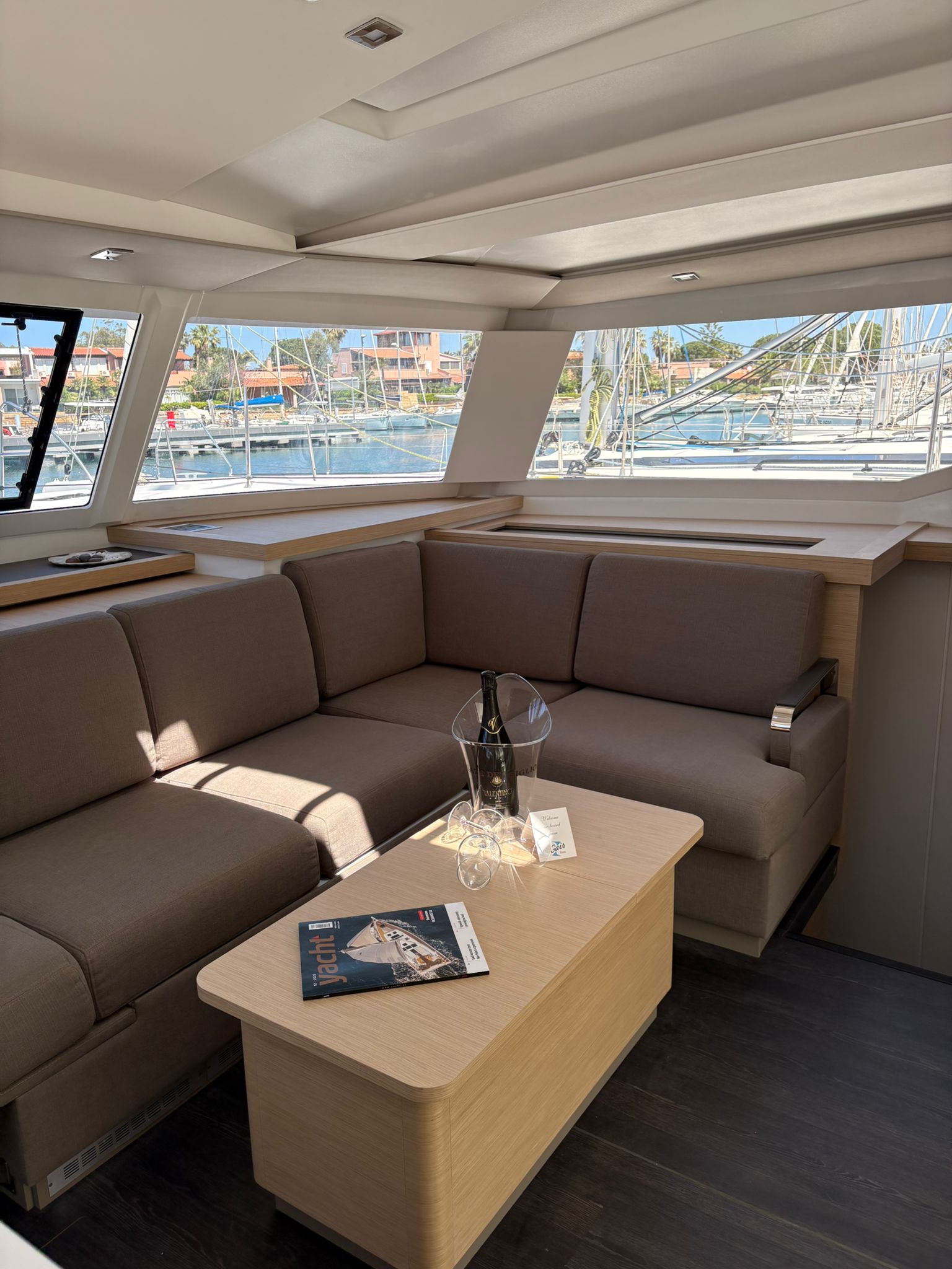 Fountaine Pajot Astrea 42 — photo 4