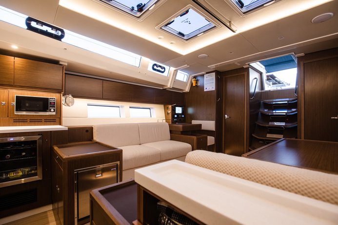 Bavaria C57 - 4 + 1 cab. — photo 11