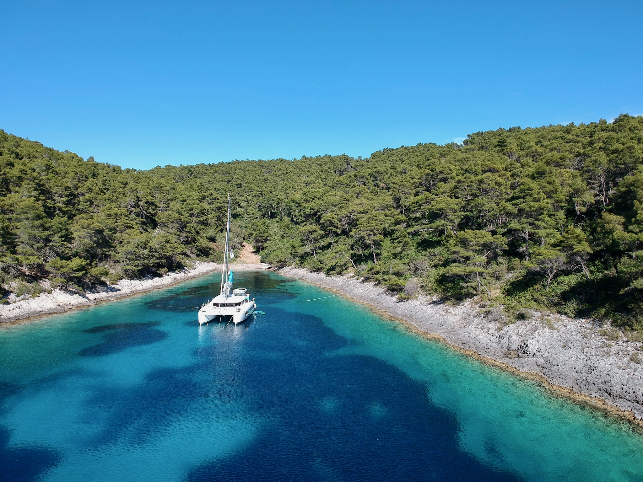 Lagoon 43 - 4 + 2 cab. — photo 2