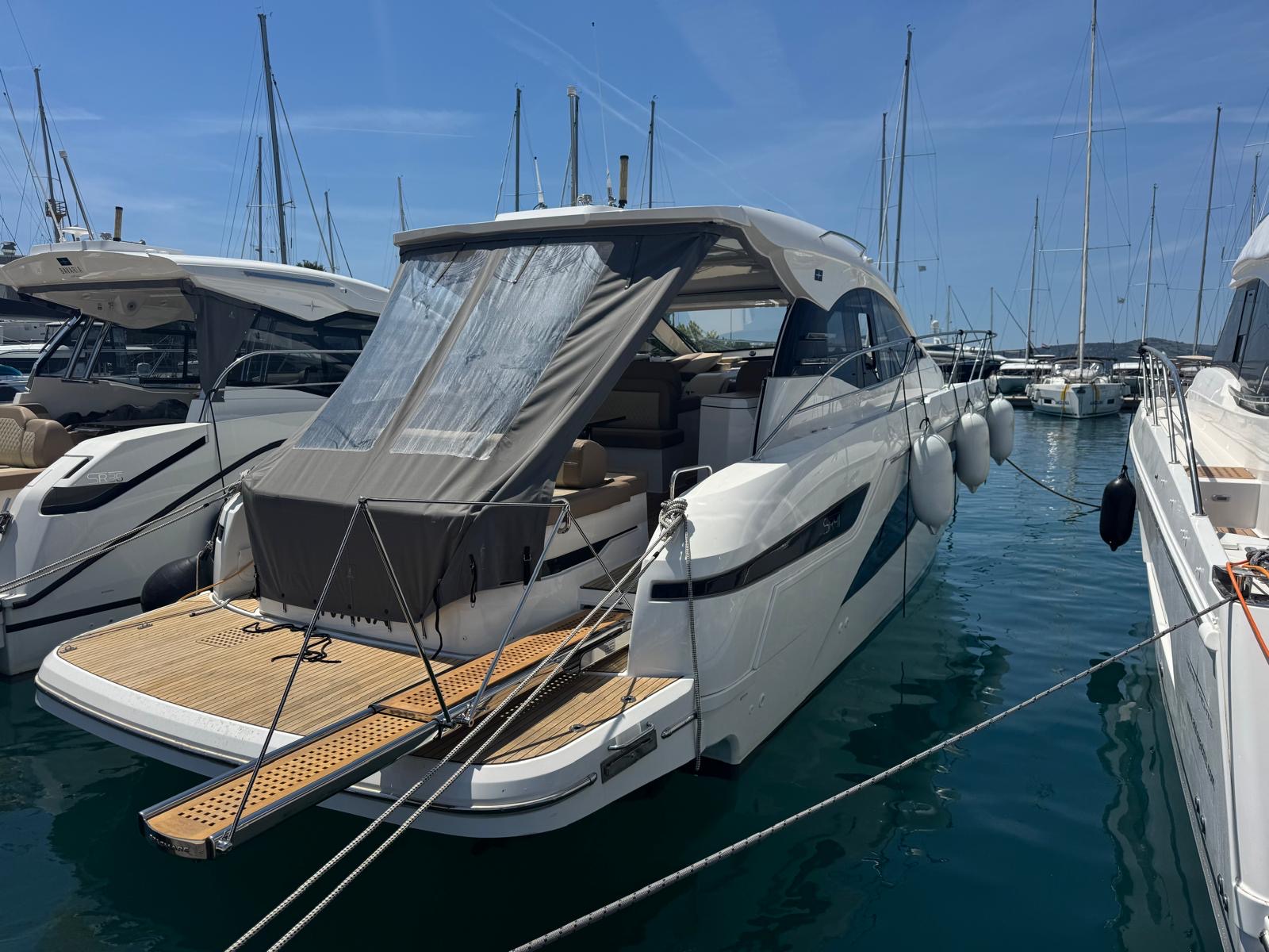 Bavaria SR41 — photo 26