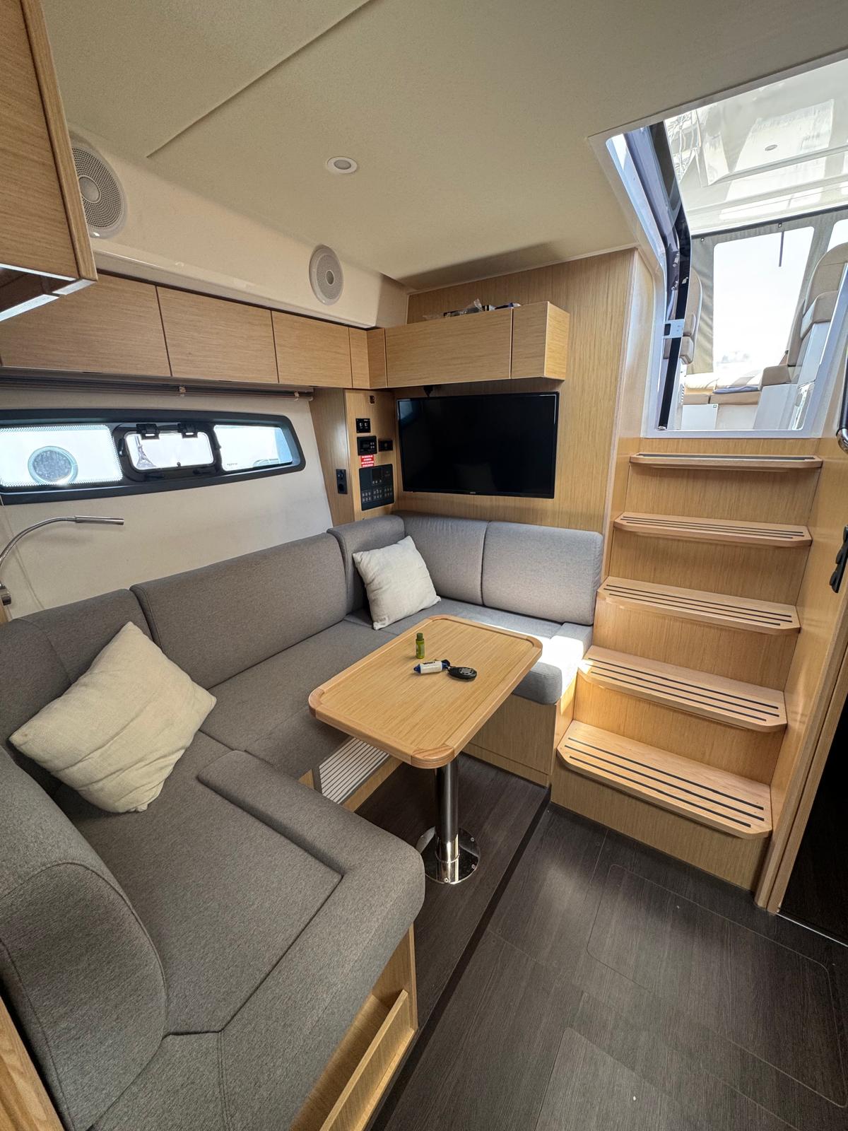 Bavaria SR41 — photo 11