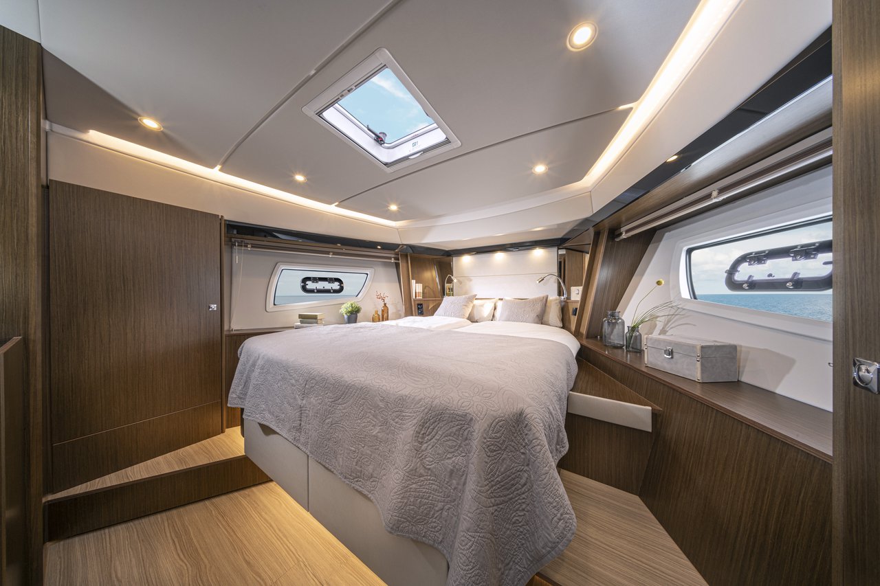 Bavaria Virtess 420 Fly — photo 23