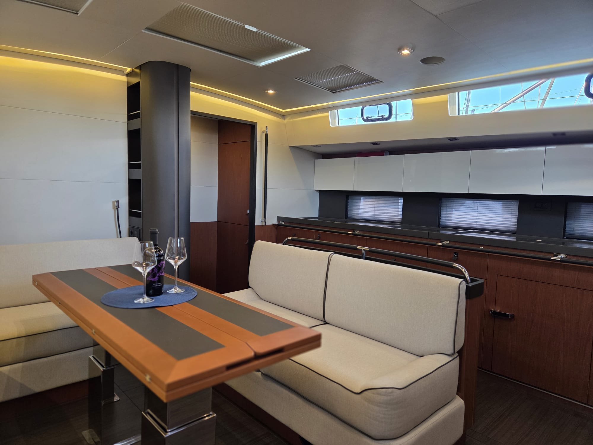 Oceanis Yacht 62 - 3 + 1 — photo 3
