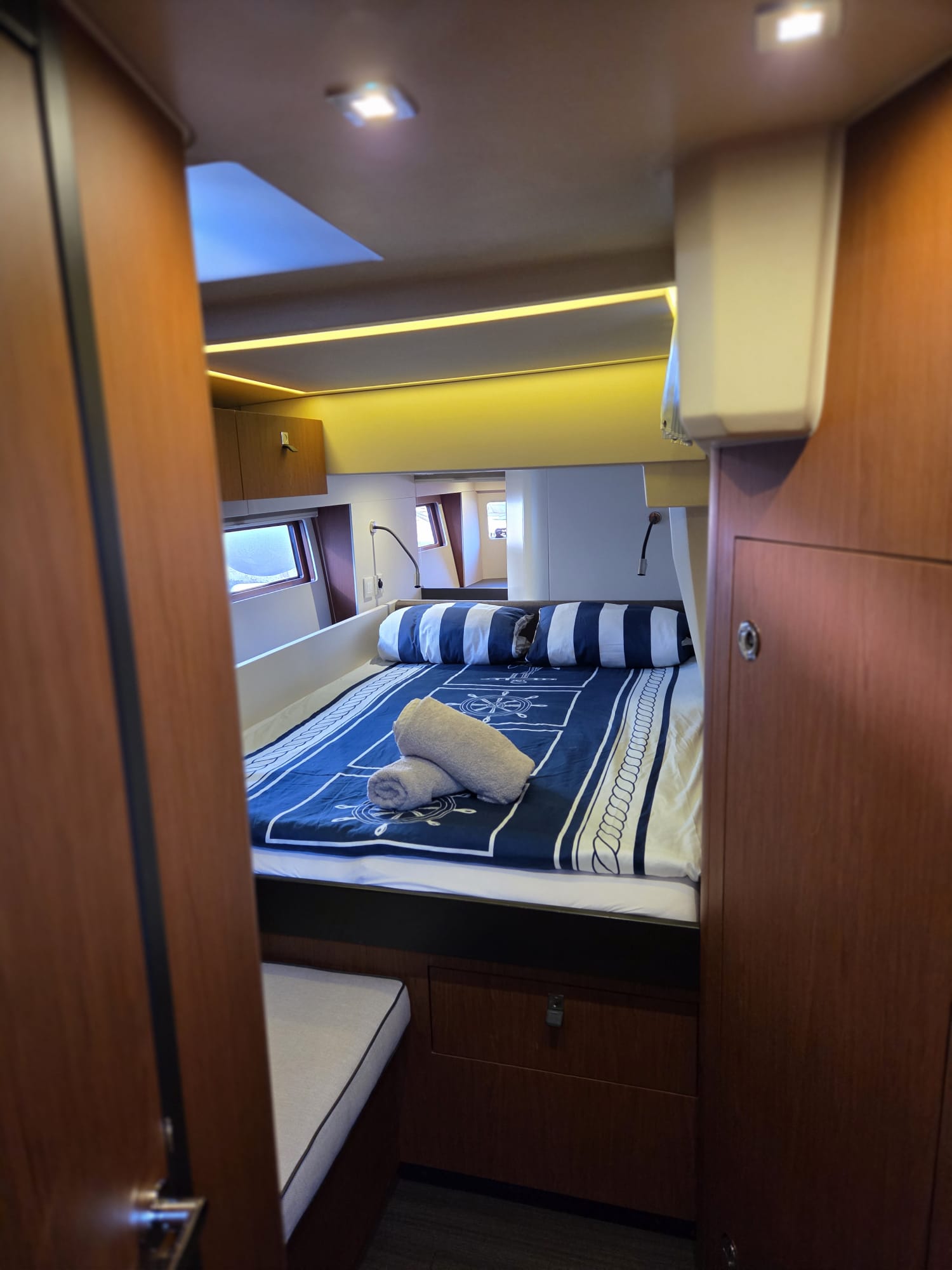 Oceanis Yacht 62 - 3 + 1 — photo 8
