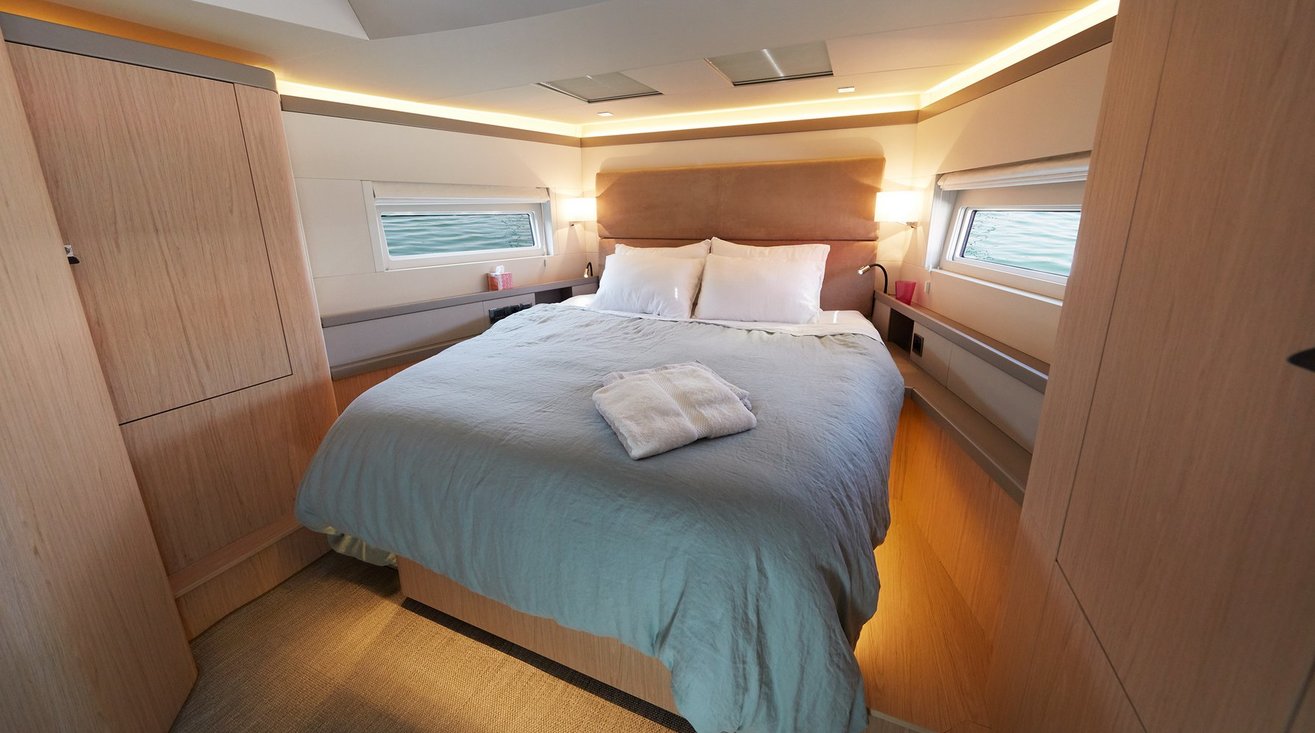 Oceanis Yacht 62 - 3 + 1 — photo 17