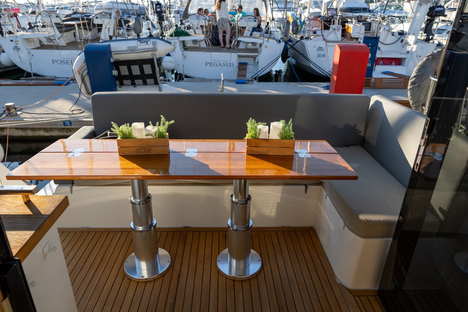 Sealine C390 — photo 11