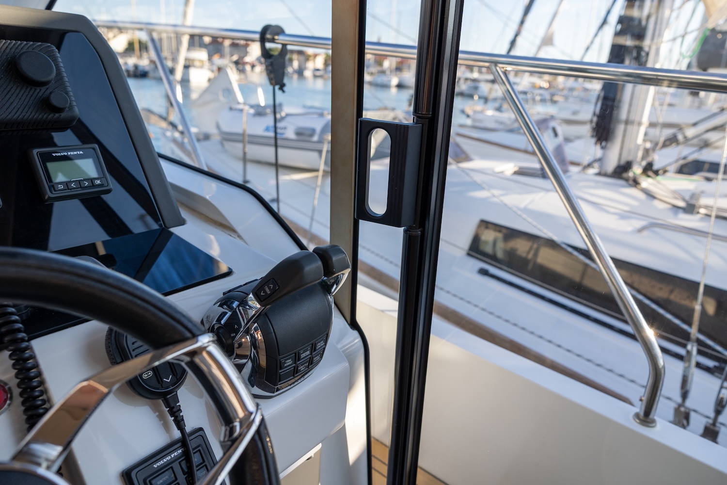 Sealine C390 — photo 18