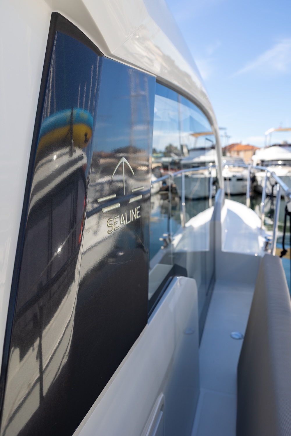Sealine C335 — photo 6