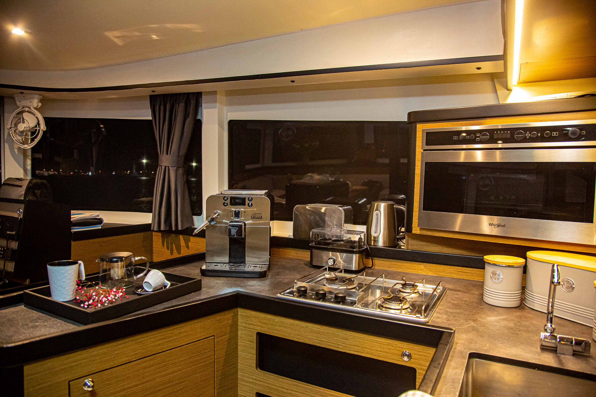 Lagoon 42 - 4 + 2 cab. — photo 22