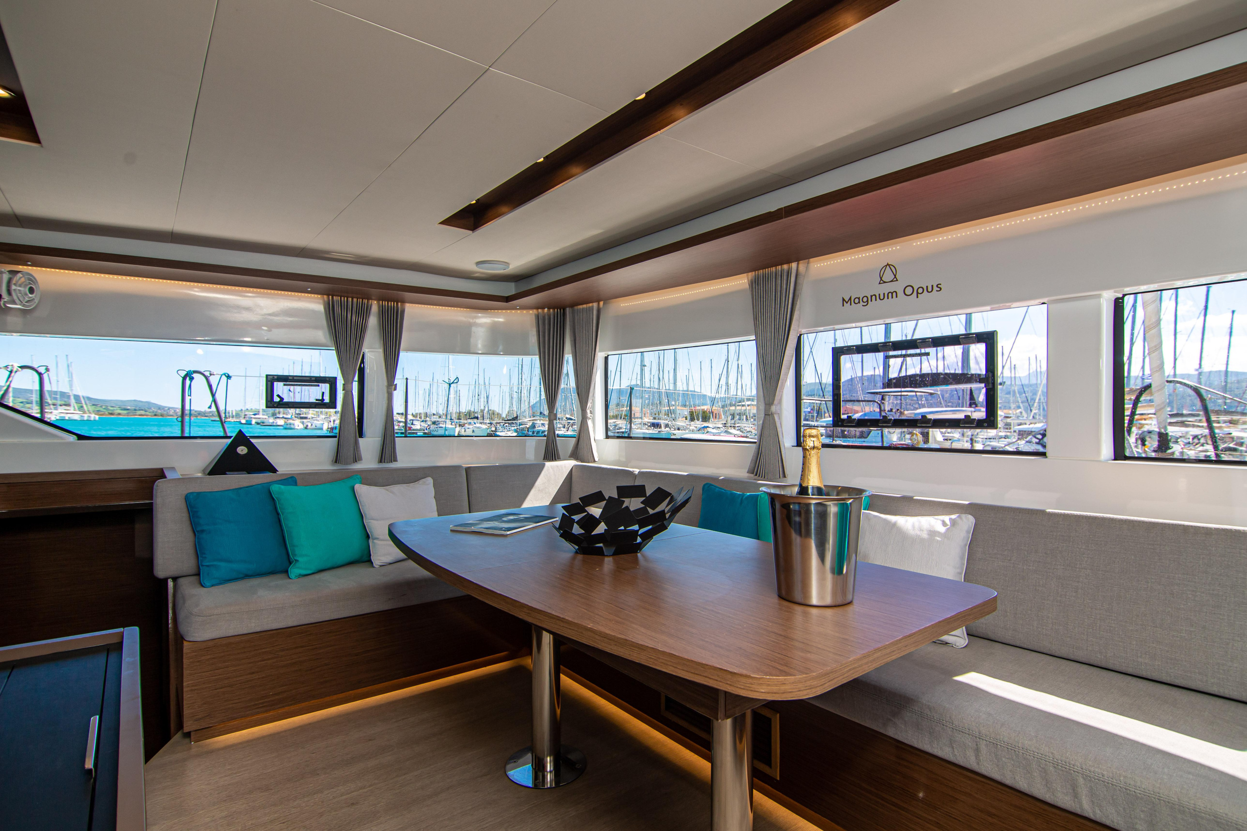 Lagoon 50 - 6 + 2 cab. — photo 16