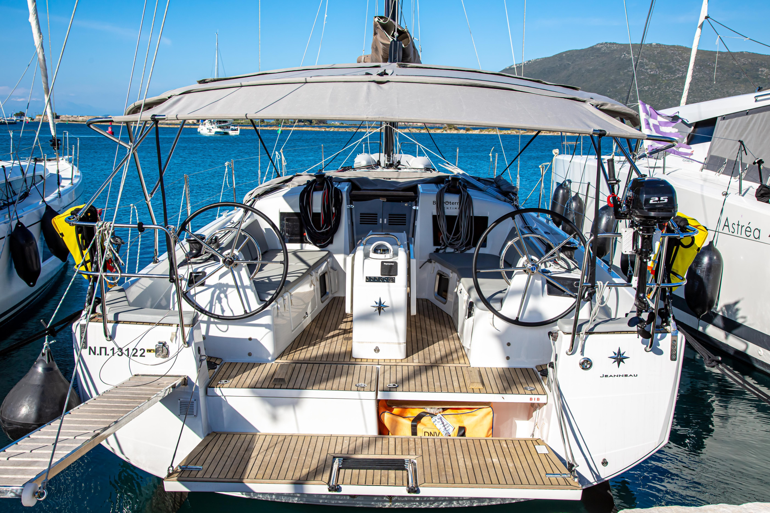 Sun Odyssey 410 - 3 cab. — photo 5