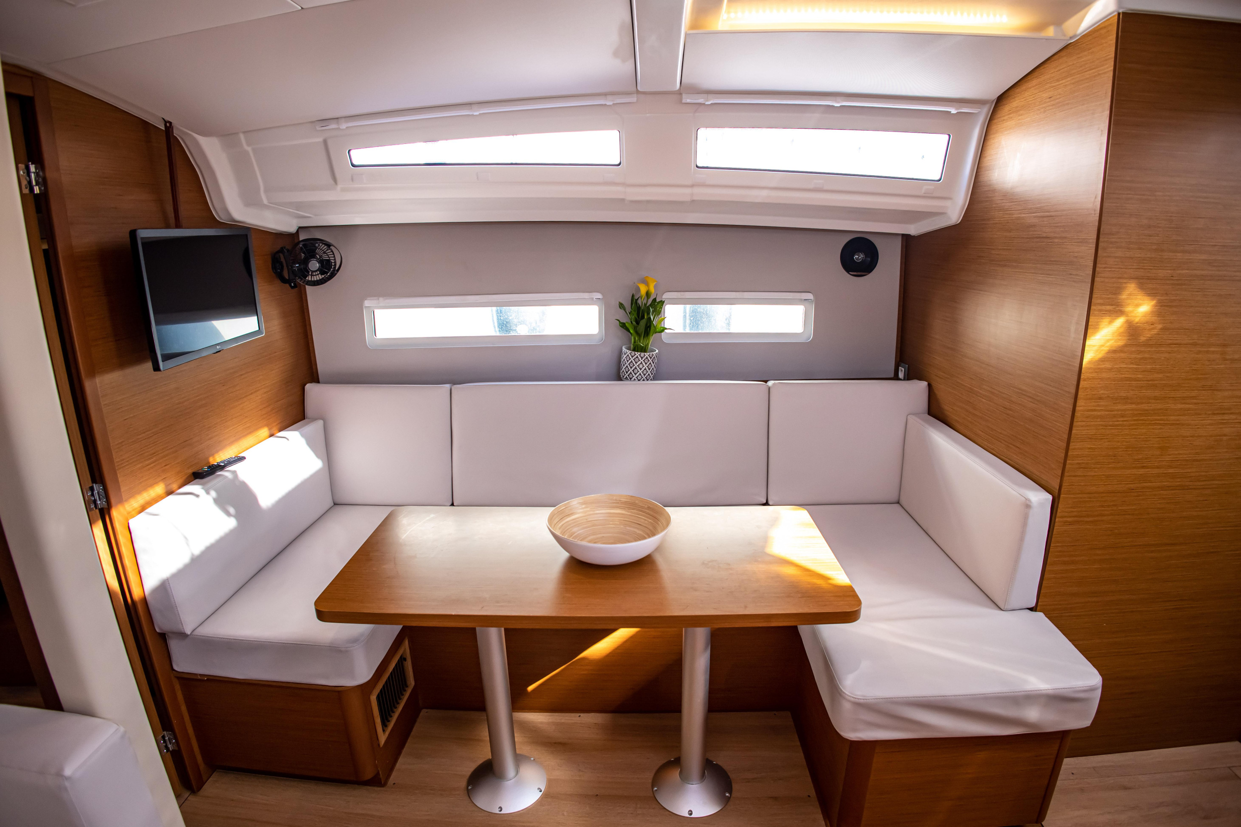 Sun Odyssey 410 - 3 cab. — photo 9