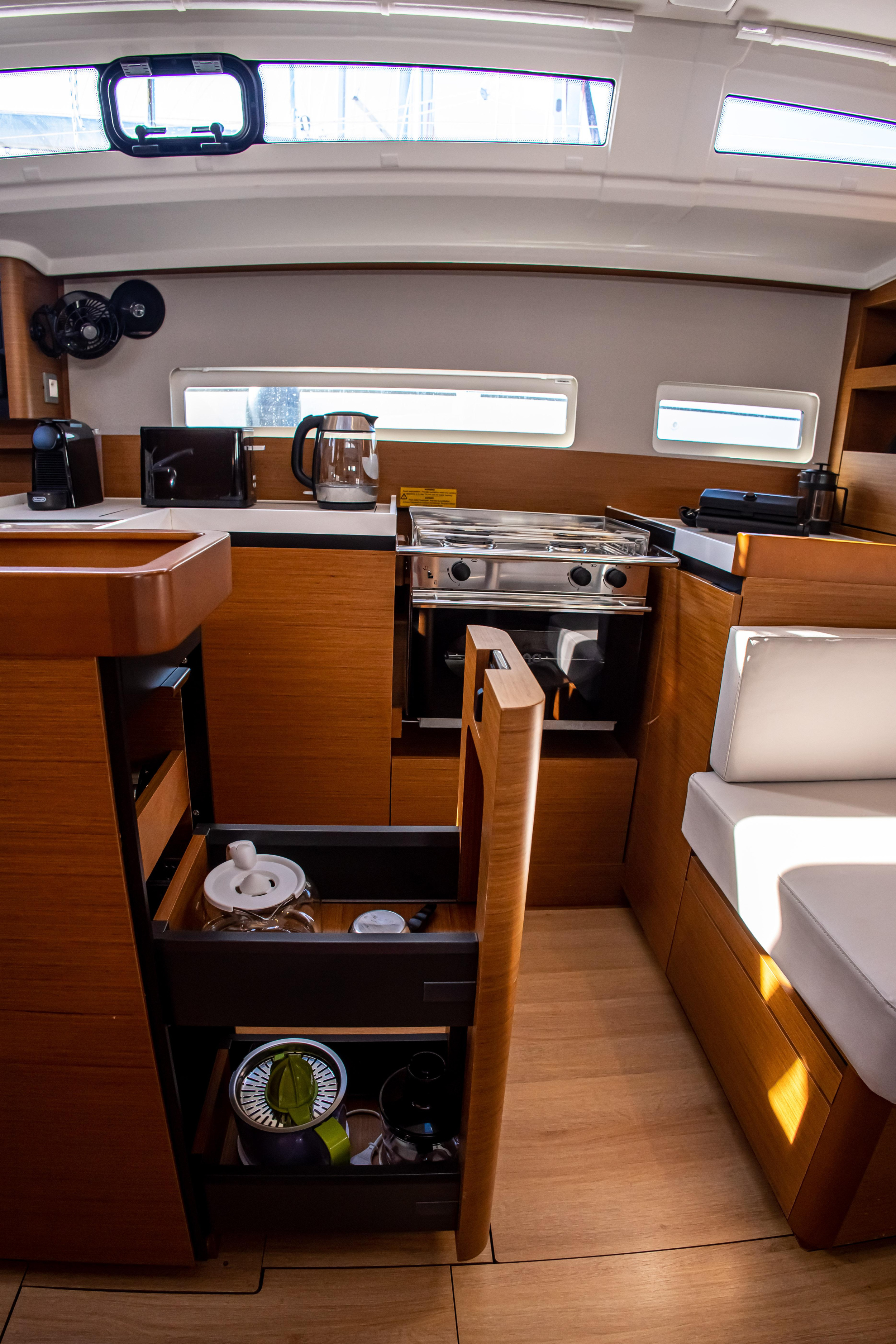 Sun Odyssey 410 - 3 cab. — photo 16