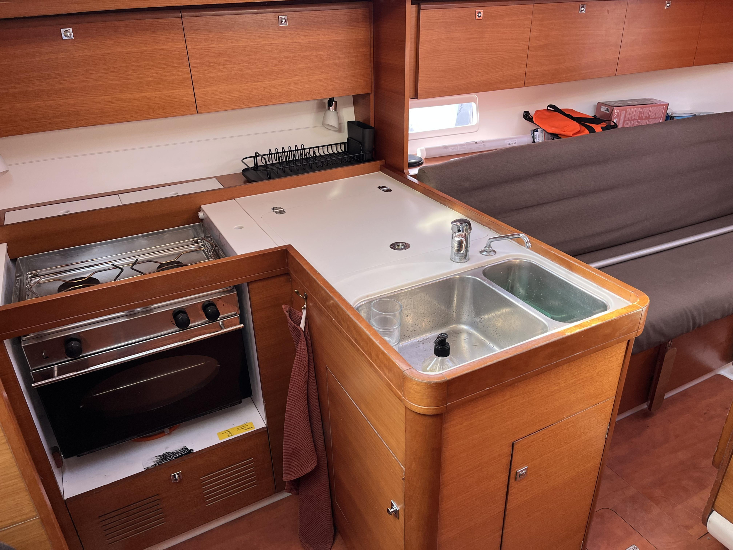 Dufour 350 GL — photo 4